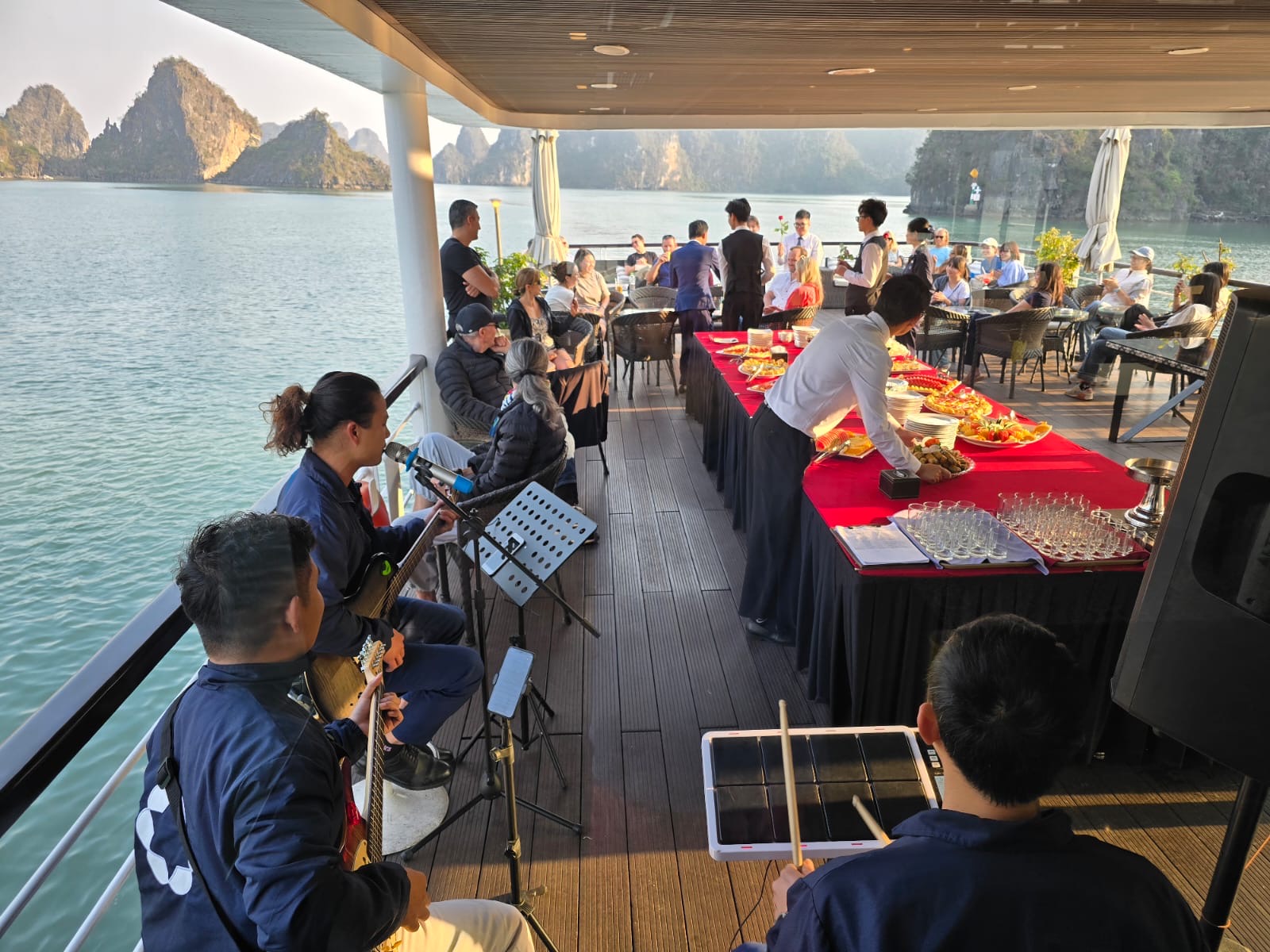Live band performing aboard the Jade Sails cruise