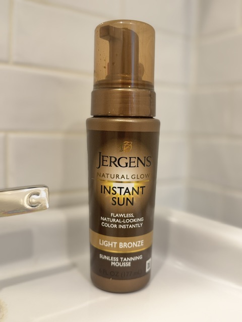 Jergens Natural Glow Instant Sun sunless tanning mousse