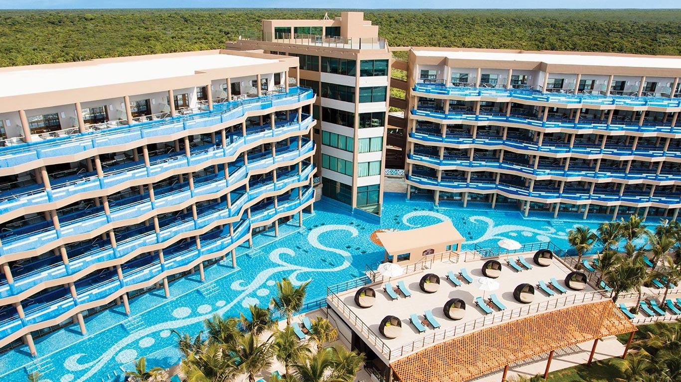 El Dorado Seaside Suites gallery image