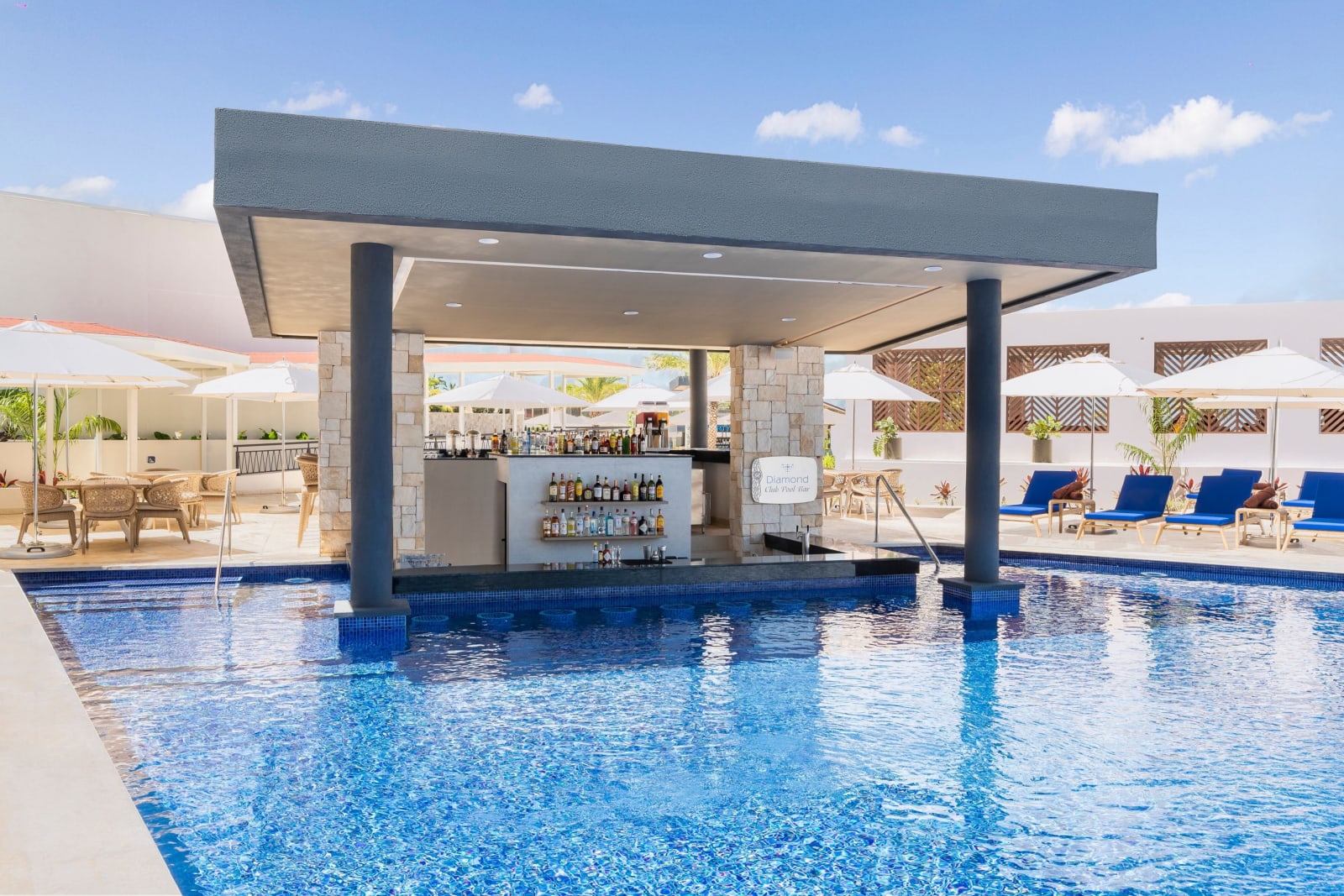 Royalton CHIC Antigua gallery image